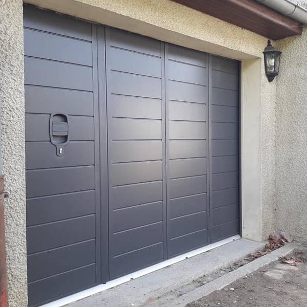 Fourniture et pose d_une porte de garage en aluminium ral 7016
