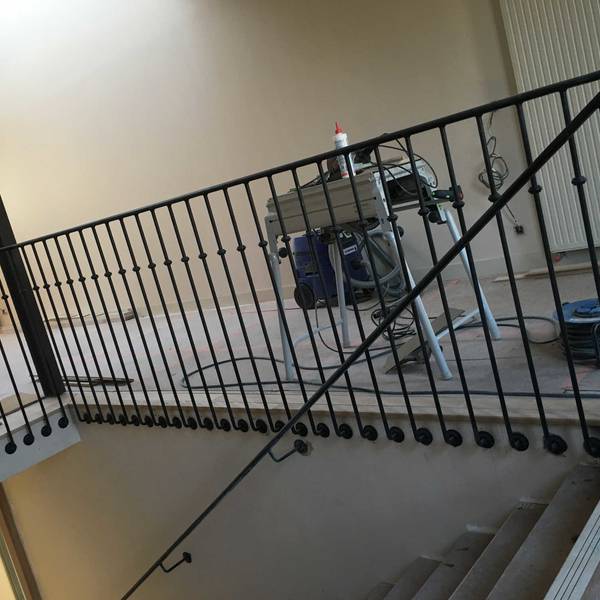 Fourniture et pose de garde corps